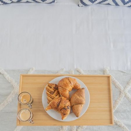 Independence Apartment With Balcony By Rent All โกโม ภายนอก รูปภาพ