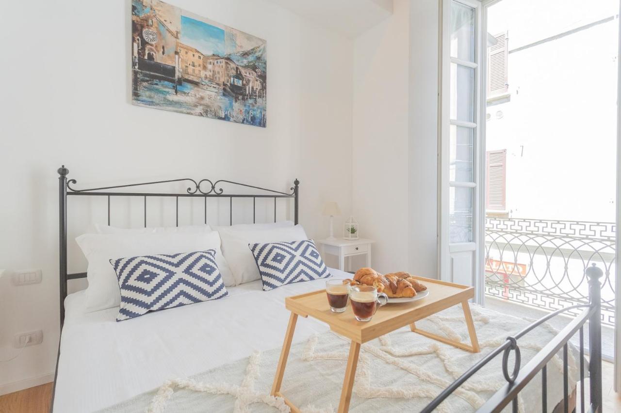 Independence Apartment With Balcony By Rent All โกโม ภายนอก รูปภาพ